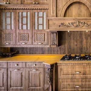 درب کابینت رنگ شده