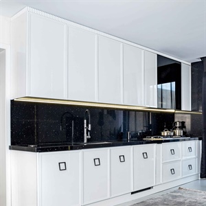 کابینت پولیشی با سبک پست مدرن
